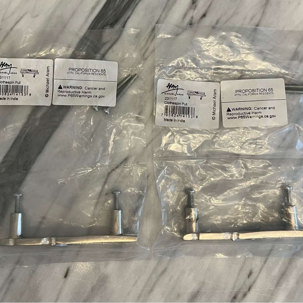 NWT Michael Aram Silver Clothespin pulls - Picture 2 of 5